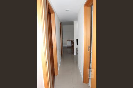 Apartamento à venda com 83m², 3 quartos e 1 vagaCorredor