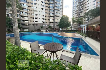 Apartamento à venda com 83m², 3 quartos e 1 vagaÁrea comum - Piscina