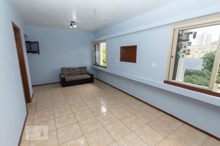 Sala/Quarto de kitnet/studio para alugar com 1 quarto, 40m² em Centro Histórico, Porto Alegre