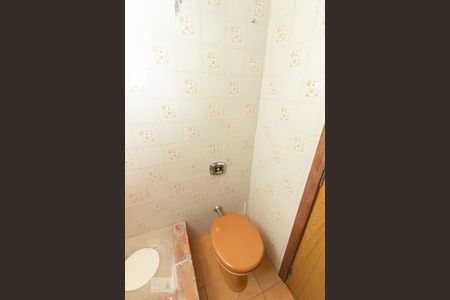 Banheiro de kitnet/studio para alugar com 1 quarto, 40m² em Centro Histórico, Porto Alegre