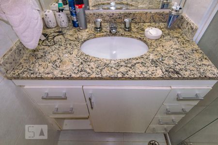 Apartamento à venda com 76m², 3 quartos e 2 vagas Apartamento à venda com 76m², 3 quartos e 2 vagasBanheiro Social