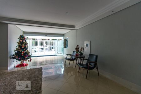 Apartamento à venda com 76m², 3 quartos e 2 vagas Apartamento à venda com 76m², 3 quartos e 2 vagasHall social