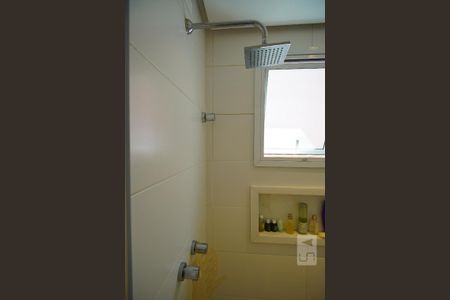 Apartamento à venda com 103m², 3 quartos e 2 vagasBanheiro