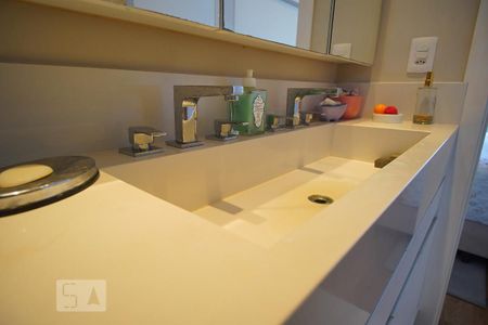 Apartamento à venda com 103m², 3 quartos e 2 vagasBanheiro da Suíte