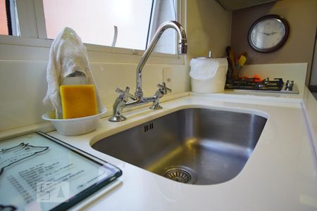 Apartamento à venda com 103m², 3 quartos e 2 vagasCozinha