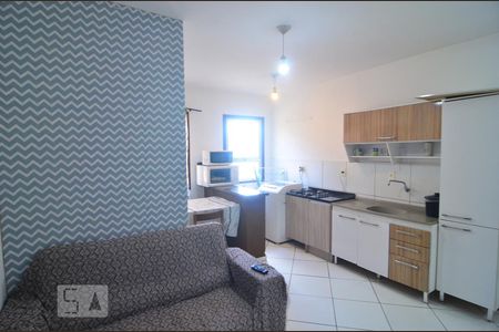 Sala e cozinha de apartamento para alugar com 1 quarto, 65m² em Igara, Canoas