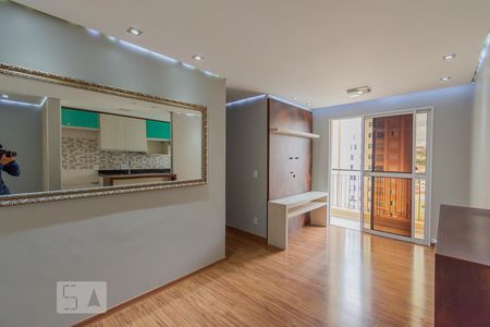 Sala de apartamento à venda com 2 quartos, 55m² em Vila Satúrnia, Campinas