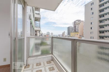 Apartamento à venda com 75m², 2 quartos e 1 vagaVaranda