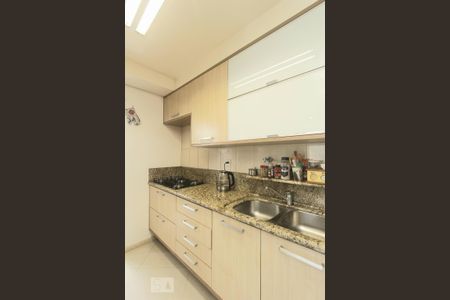 Casa à venda com 400m², 3 quartos e 8 vagasCOZINHA