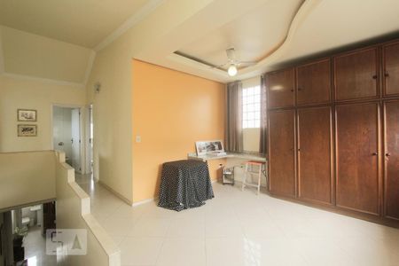 Casa à venda com 400m², 3 quartos e 8 vagasSALA