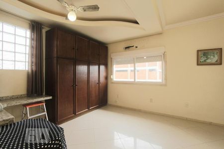 Casa à venda com 400m², 3 quartos e 8 vagasSALA