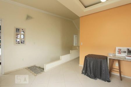 Casa à venda com 400m², 3 quartos e 8 vagasSALA