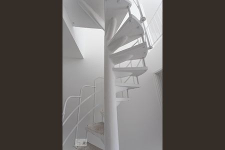 Apartamento para alugar com 90m², 3 quartos e 1 vagaEscada 