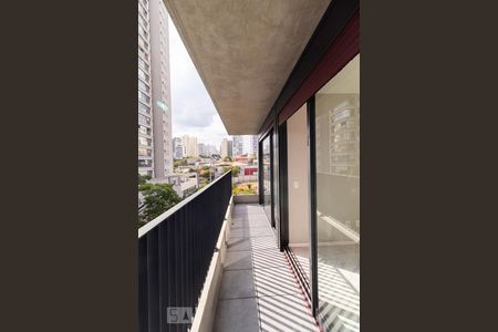 Varanda de apartamento à venda com 1 quarto, 50m² em Jardim das Bandeiras, São Paulo