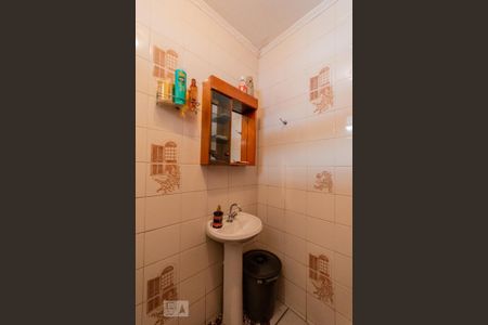 Casa à venda com 154m², 4 quartos e 3 vagasBanheiro de Serviço