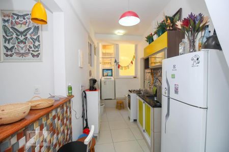 Apartamento para alugar com 60m², 2 quartos e sem vagaCozinha - Armários