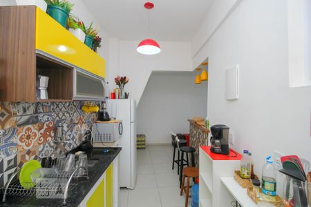 Apartamento para alugar com 60m², 2 quartos e sem vagaCozinha - Armários