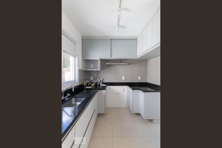 Apartamento à venda com 121m², 3 quartos e 2 vagasCozinha 