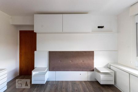 Apartamento à venda com 121m², 3 quartos e 2 vagasSuíte