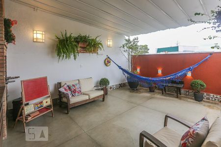 Apartamento à venda com 156m², 2 quartos e 3 vagasTerraço Cobertura