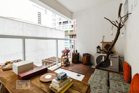 Studio à venda com 44m², 1 quarto e 1 vagaVaranda