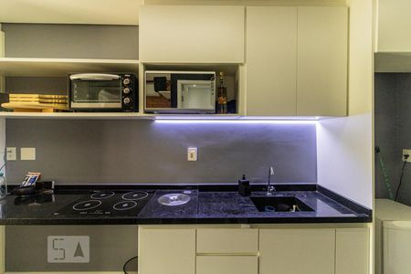 Studio para alugar com 28m², 1 quarto e sem vaga Studio para alugar com 28m², 1 quarto e sem vagaCozinha - Armários