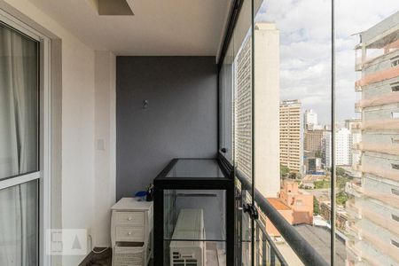 Varanda de kitnet/studio para alugar com 1 quarto, 28m² em Consolação, São Paulo