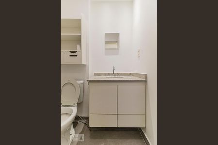 Banheiro - Armário de kitnet/studio para alugar com 1 quarto, 28m² em Consolação, São Paulo