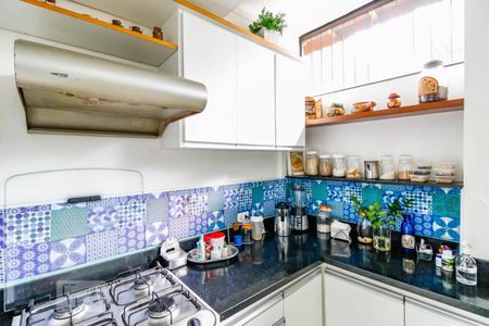 Casa à venda com 199m², 3 quartos e 2 vagas Casa à venda com 199m², 3 quartos e 2 vagasCozinha