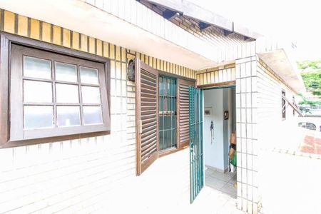 Casa à venda com 199m², 3 quartos e 2 vagas Casa à venda com 199m², 3 quartos e 2 vagasVaranda Suíte