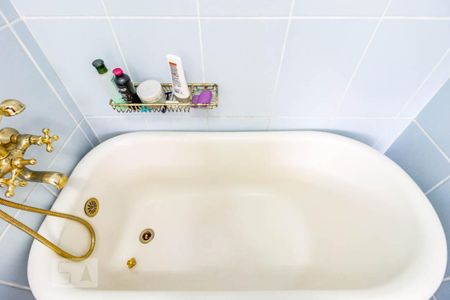 Casa à venda com 199m², 3 quartos e 2 vagas Casa à venda com 199m², 3 quartos e 2 vagasBanheiro Suíte