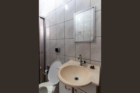 Casa para alugar com 70m², 1 quarto e sem vaga Casa para alugar com 70m², 1 quarto e sem vagaBanheiro