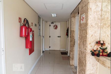 Apartamento à venda com 62m², 2 quartos e 1 vaga Apartamento à venda com 62m², 2 quartos e 1 vagaHall de entrada