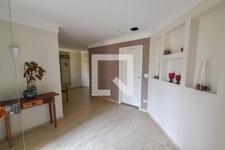 Hall de entrada de apartamento à venda com 2 quartos, 58m² em Vila Monumento, São Paulo