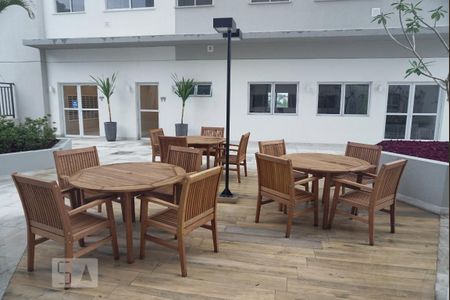 Apartamento à venda com 33m², 2 quartos e sem vagaÁrea comum