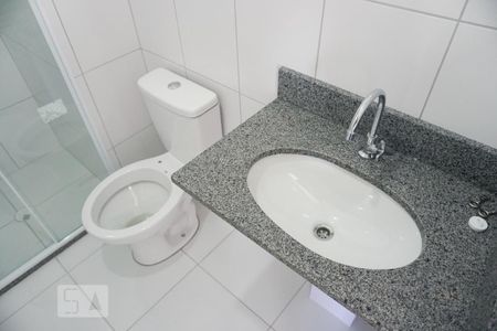 Apartamento à venda com 33m², 2 quartos e sem vagaBanheiro