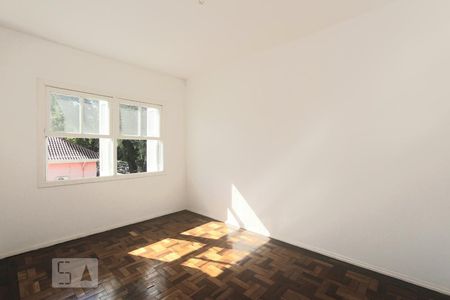 QUARTO 1 de apartamento para alugar com 2 quartos, 59m² em São Geraldo, Porto Alegre