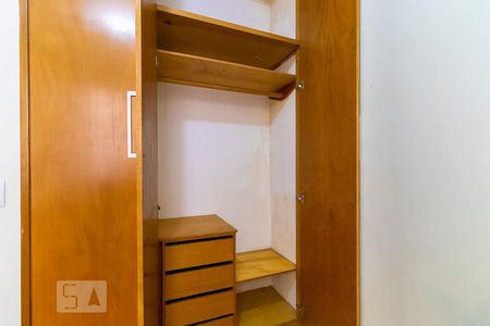 Apartamento à venda com 78m², 3 quartos e 1 vaga Apartamento à venda com 78m², 3 quartos e 1 vagaQuarto 2 - Armários