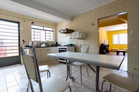 Casa à venda com 193m², 4 quartos e 2 vagas Casa à venda com 193m², 4 quartos e 2 vagasCozinha