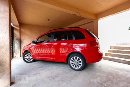 Casa à venda com 193m², 4 quartos e 2 vagas Casa à venda com 193m², 4 quartos e 2 vagasGaragem