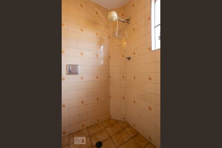 Casa à venda com 193m², 4 quartos e 2 vagas Casa à venda com 193m², 4 quartos e 2 vagasBanheiro Social