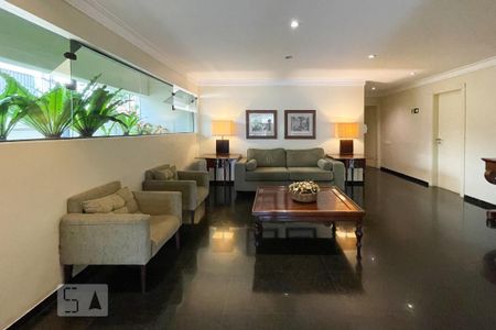 Apartamento à venda com 70m², 2 quartos e 2 vagas Apartamento à venda com 70m², 2 quartos e 2 vagasHall de entrada