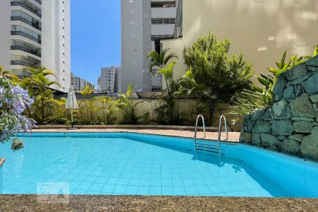 Apartamento à venda com 70m², 2 quartos e 2 vagas Apartamento à venda com 70m², 2 quartos e 2 vagasPiscina