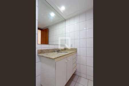 Apartamento à venda com 90m², 2 quartos e 1 vaga Apartamento à venda com 90m², 2 quartos e 1 vagaBanheiro