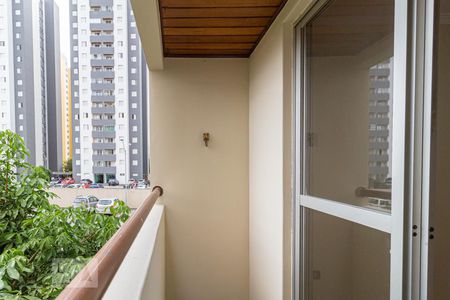 Sacada de apartamento para alugar com 2 quartos, 56m² em Continental, Osasco
