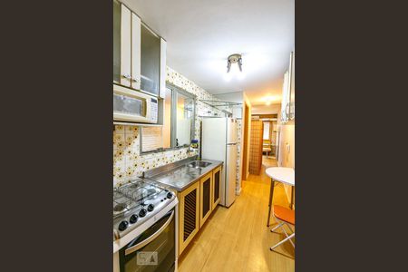 Cozinha de apartamento para alugar com 1 quarto, 30m² em Cidade Baixa, Porto Alegre