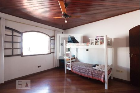 Casa à venda com 3 quartos, 142m² em Jardim Moreira, Guarulhos