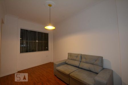 Sala de apartamento para alugar com 1 quarto, 65m² em Bonsucesso, Rio de Janeiro