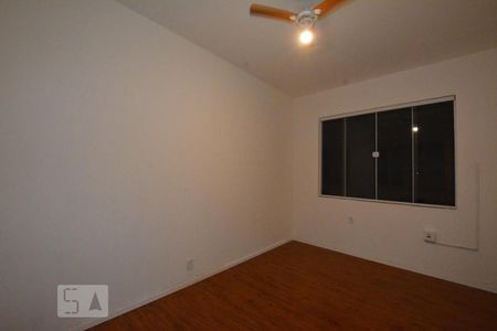 Quarto 1 de apartamento para alugar com 1 quarto, 65m² em Bonsucesso, Rio de Janeiro