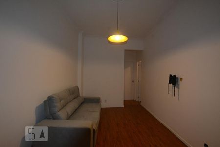 Sala de apartamento para alugar com 1 quarto, 65m² em Bonsucesso, Rio de Janeiro